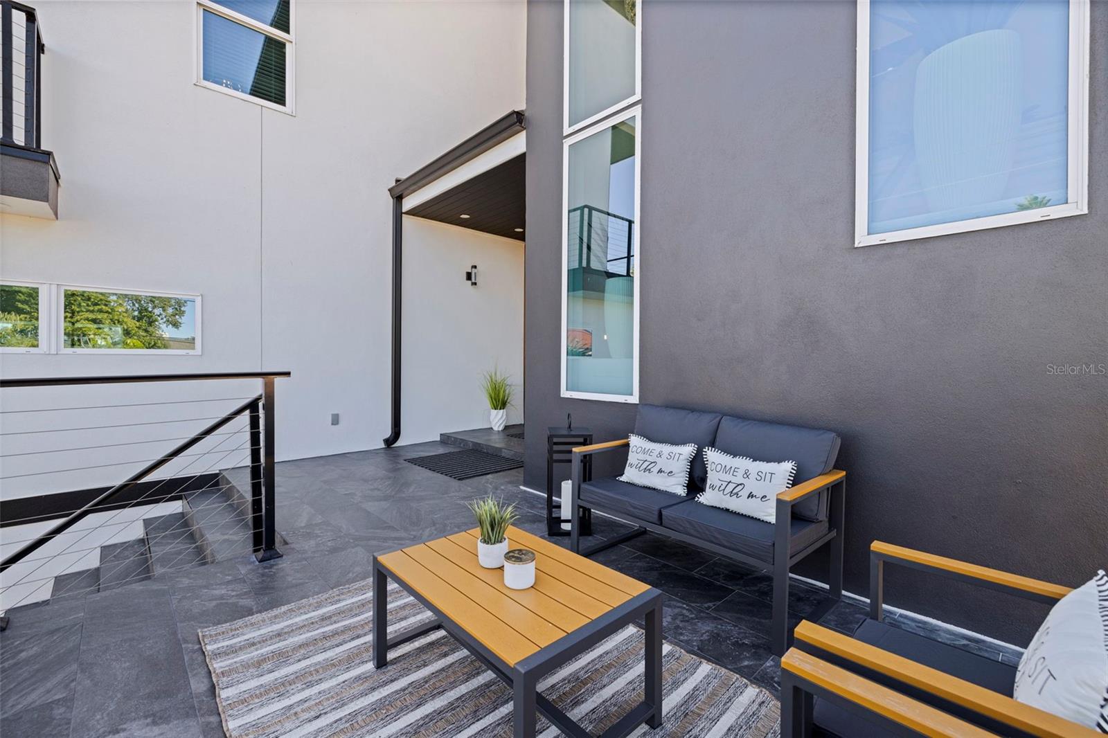 Image 8 of 75 For 6062 Bayou Grande Boulevard Ne