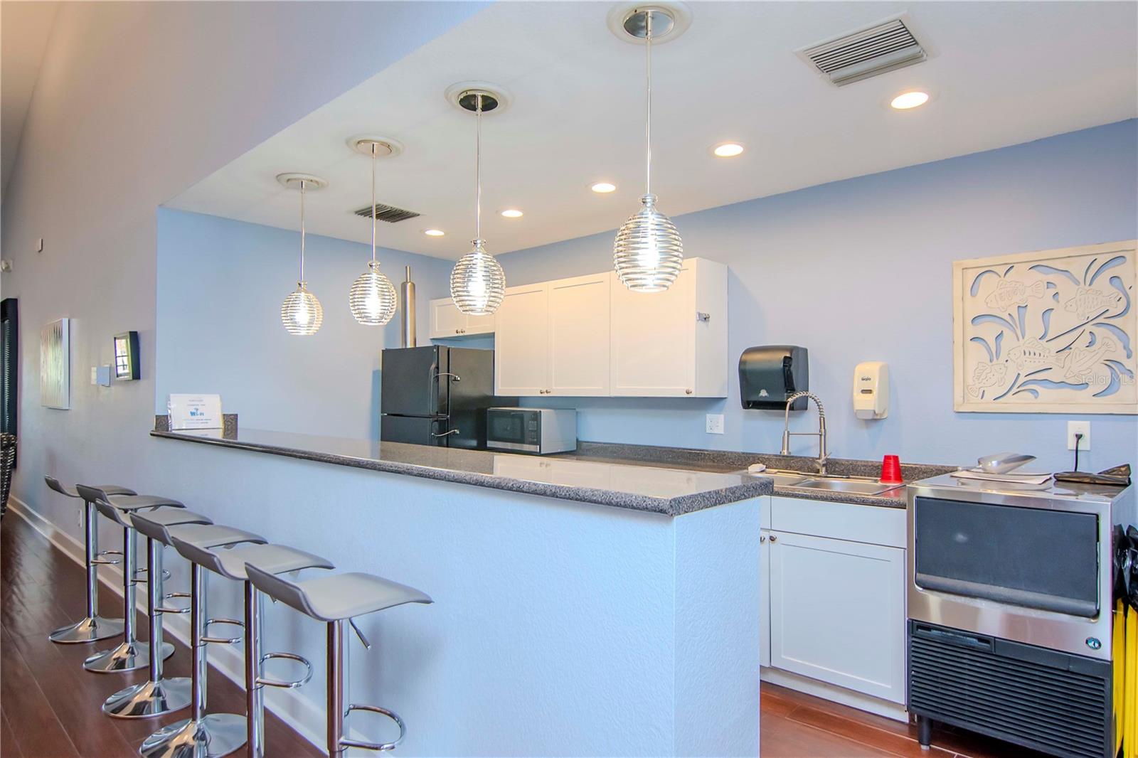 Image 26 of 43 For 3783 Pompano  D