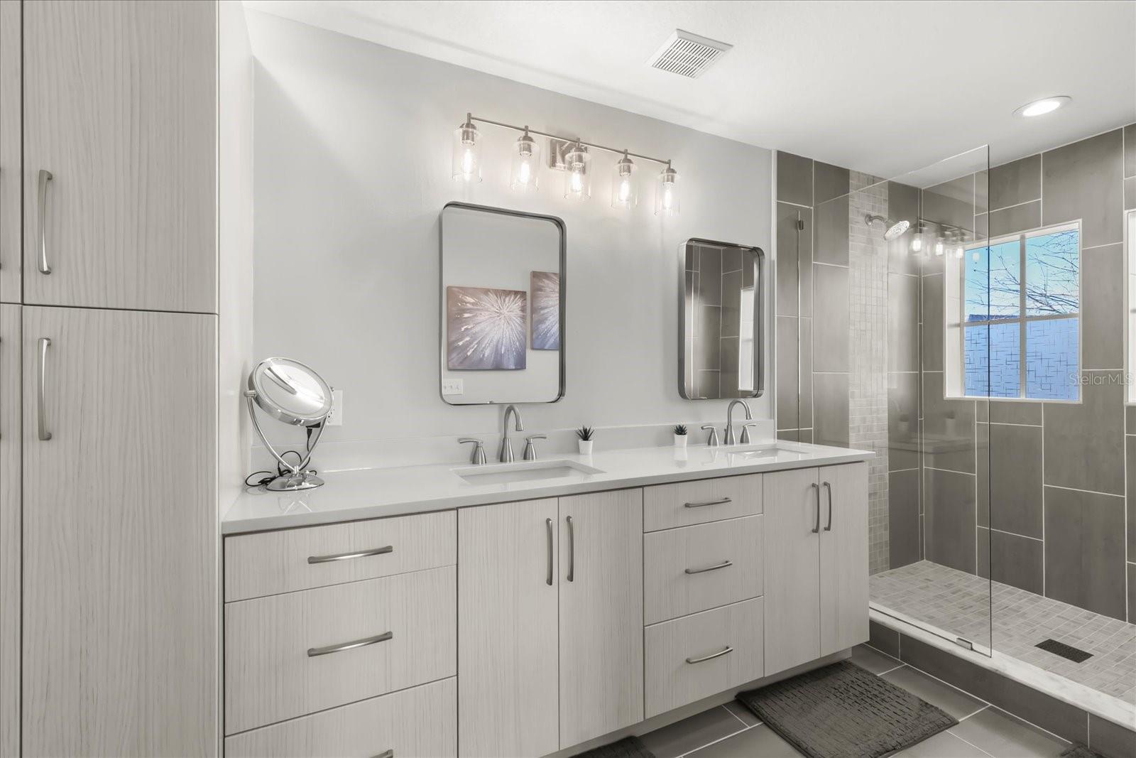 Image 14 of 30 For 171 Valencia Circle