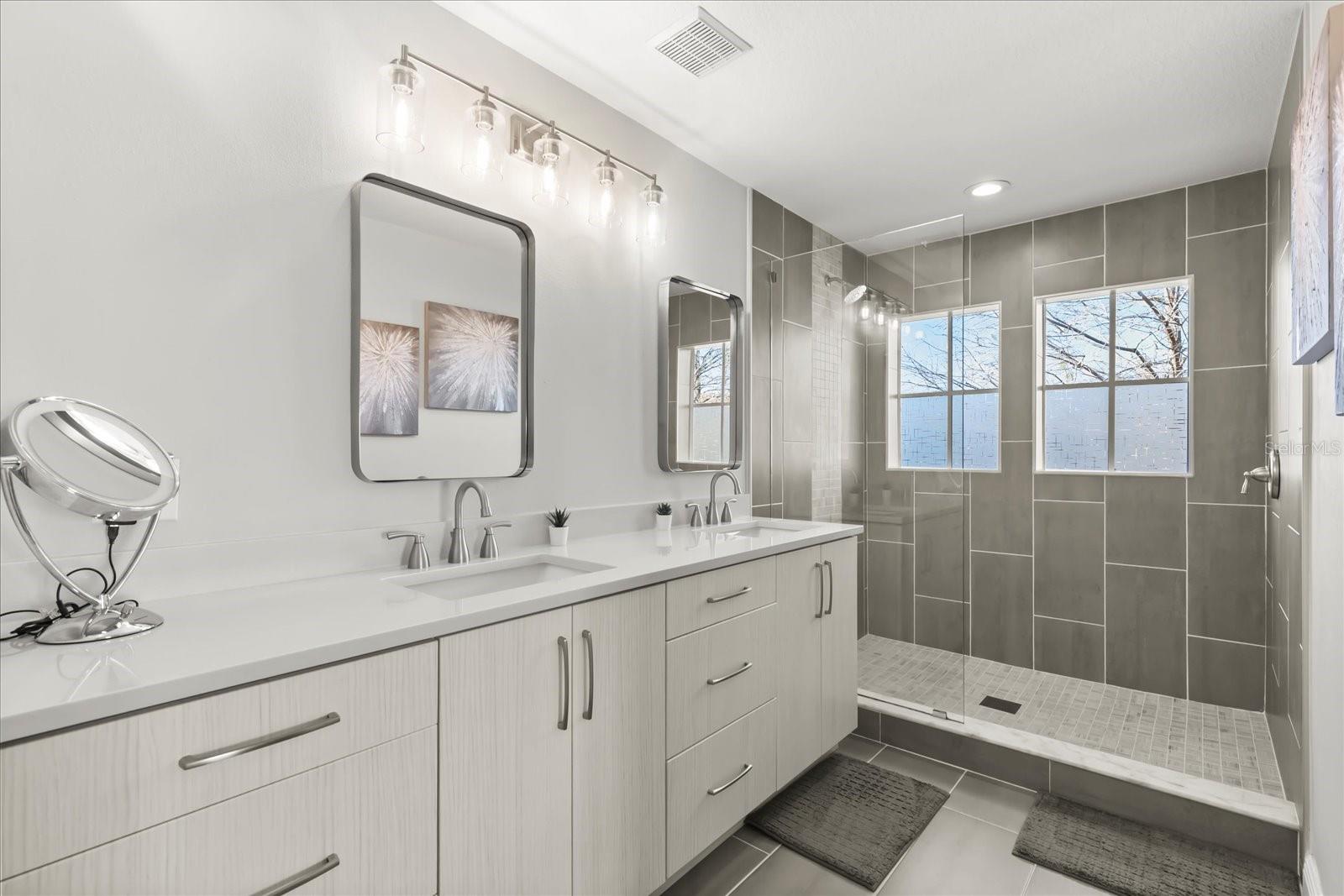 Image 15 of 30 For 171 Valencia Circle