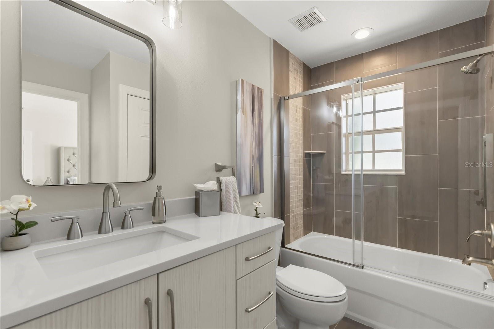 Image 18 of 30 For 171 Valencia Circle