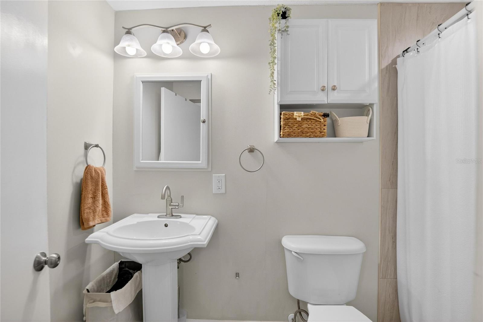 Image 11 of 29 For 5600 32nd Avenue N