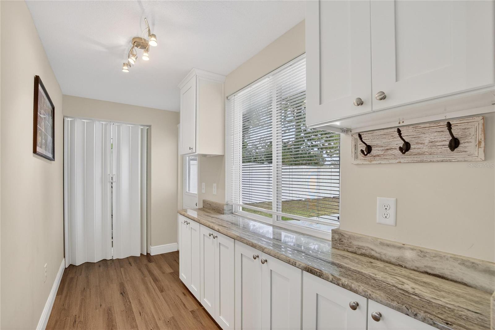 Image 20 of 29 For 5600 32nd Avenue N