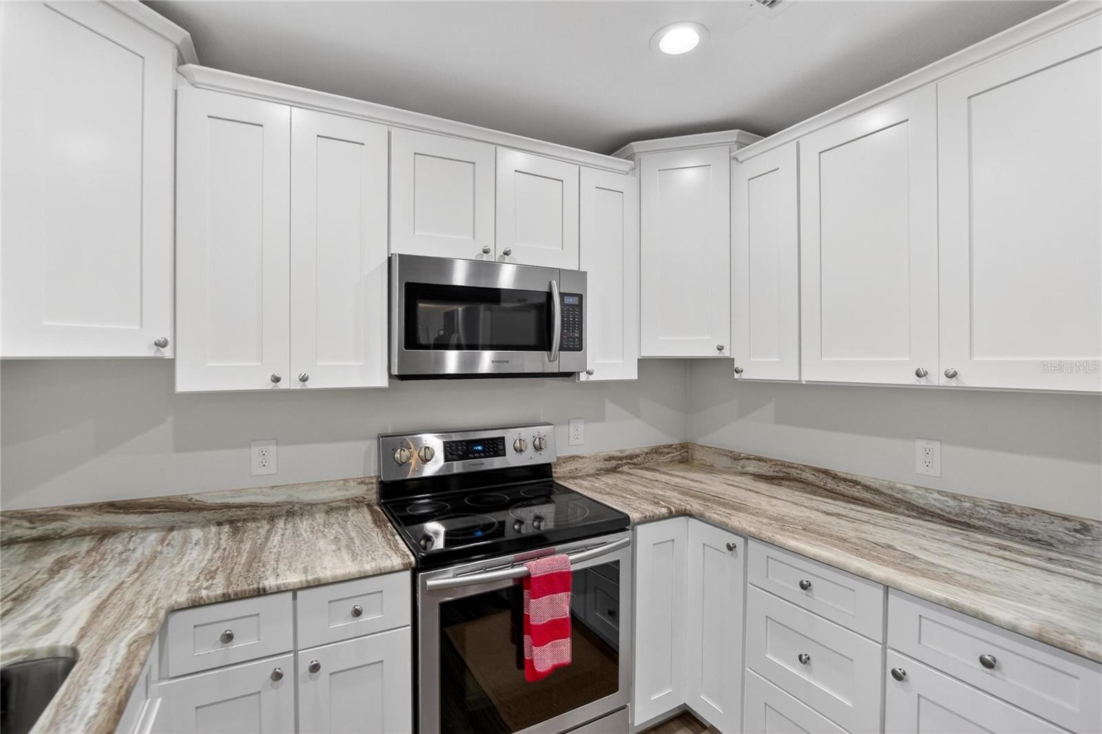 Image 8 of 29 For 5600 32nd Avenue N