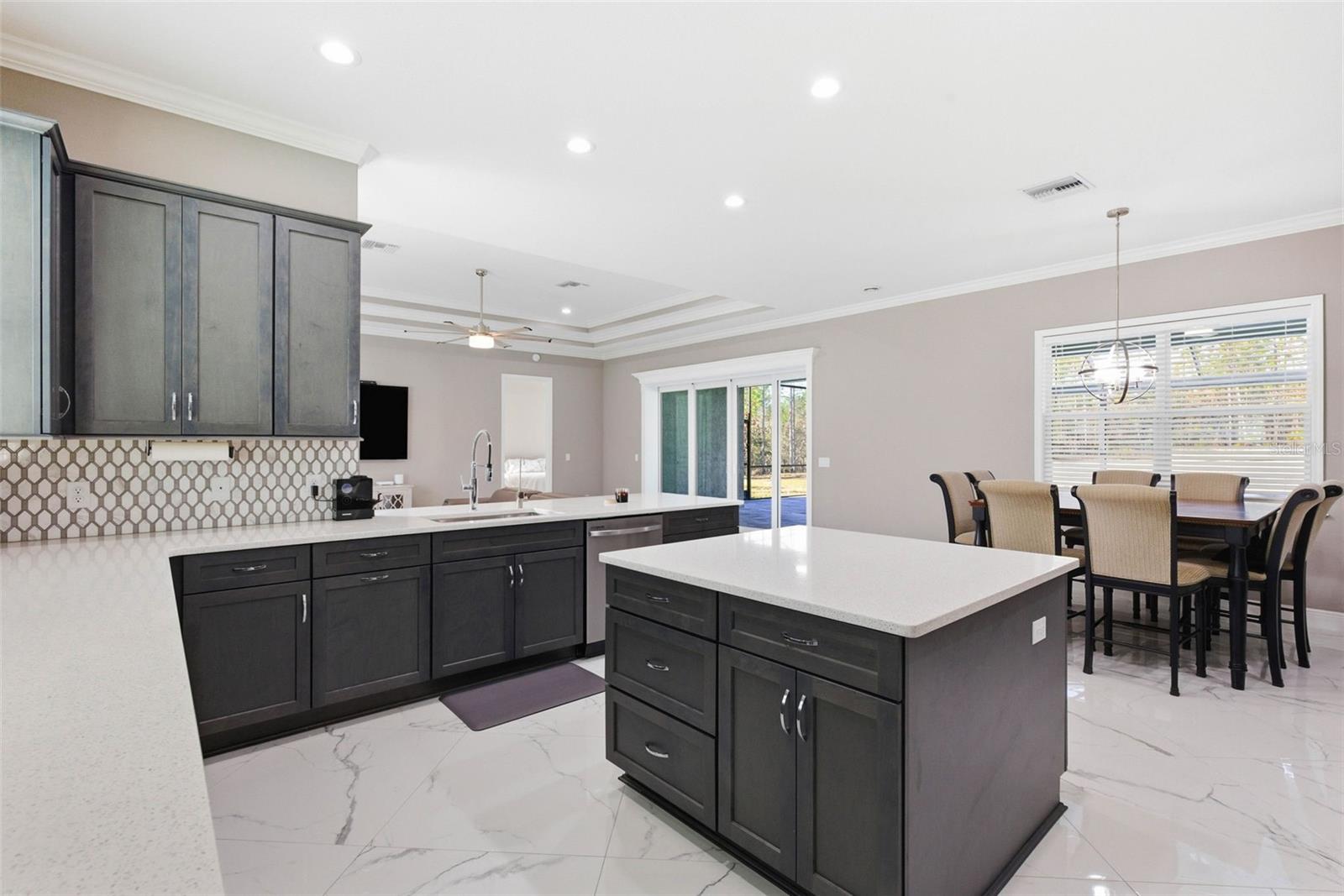 Image 20 of 72 For 6055 Rio Grande Drive