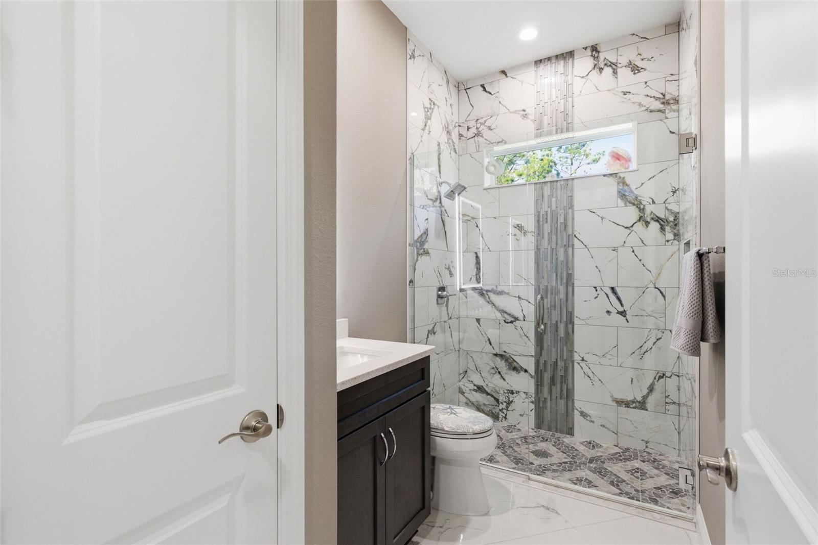 Image 40 of 72 For 6055 Rio Grande Drive