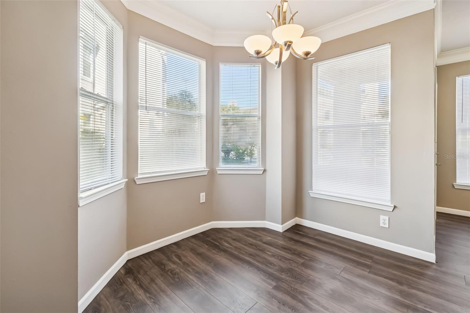 Image 7 of 54 For 17978 Villa Creek Drive