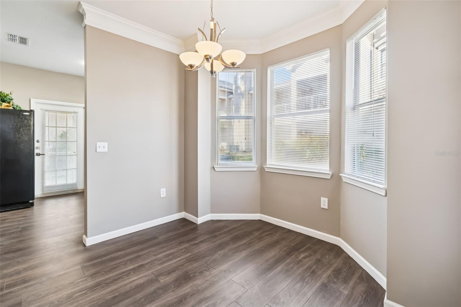 Image 8 of 54 For 17978 Villa Creek Drive