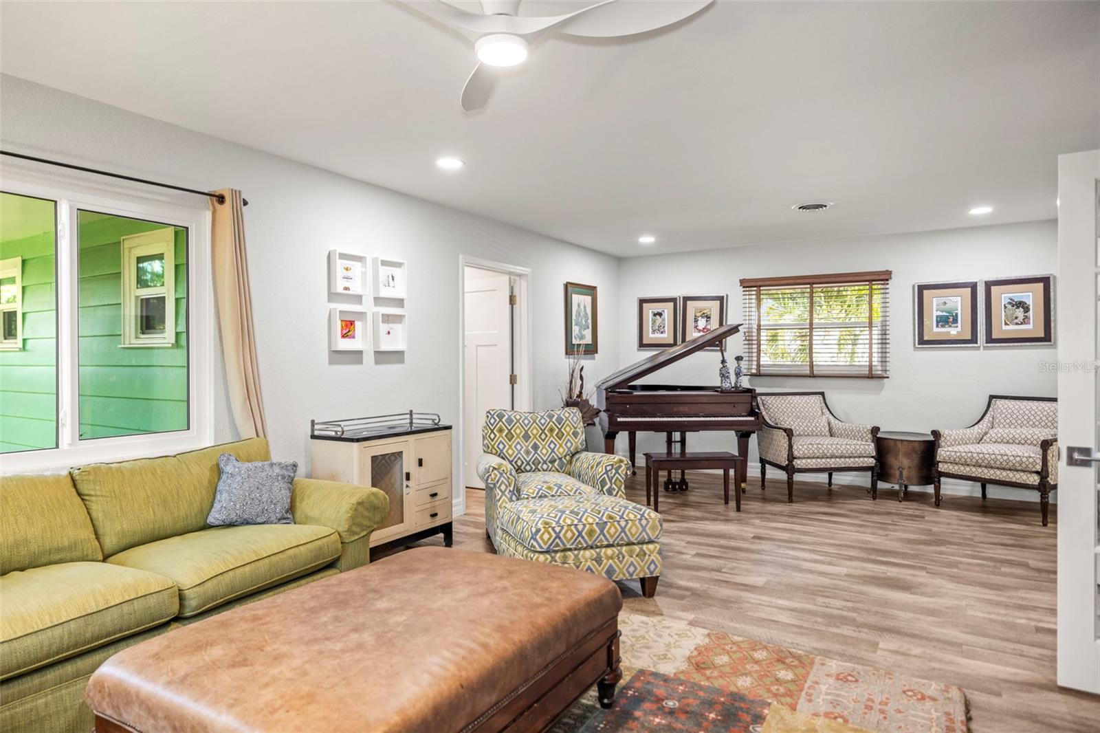 Image 17 of 84 For 400 Broadway