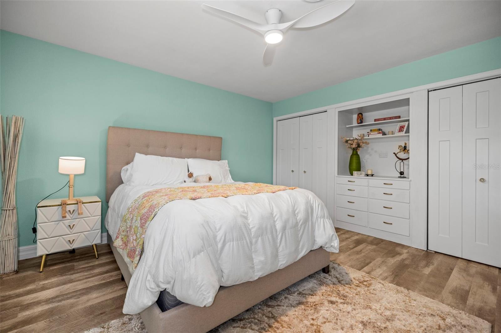 Image 52 of 84 For 400 Broadway