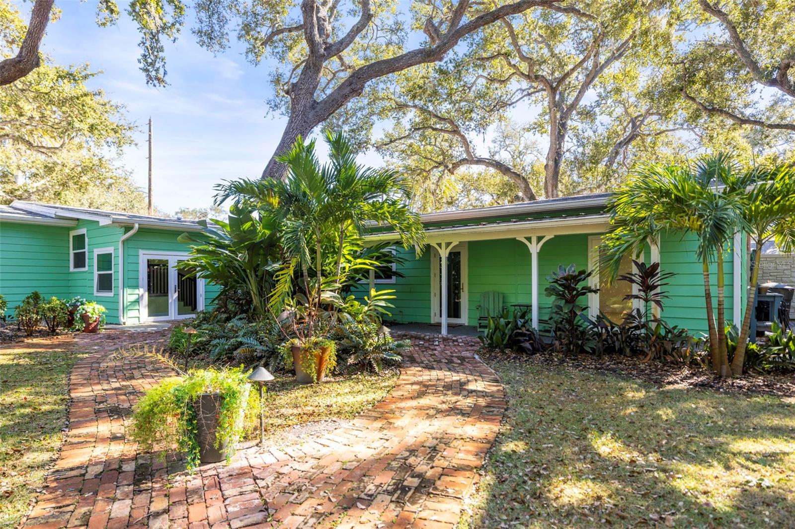 Image 65 of 84 For 400 Broadway