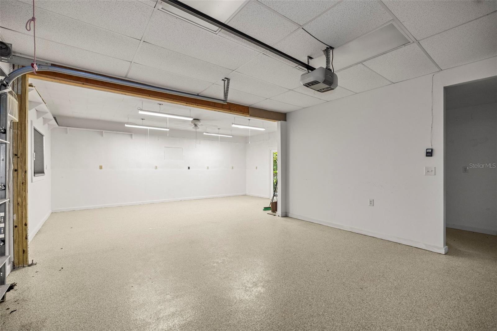 Image 82 of 84 For 400 Broadway