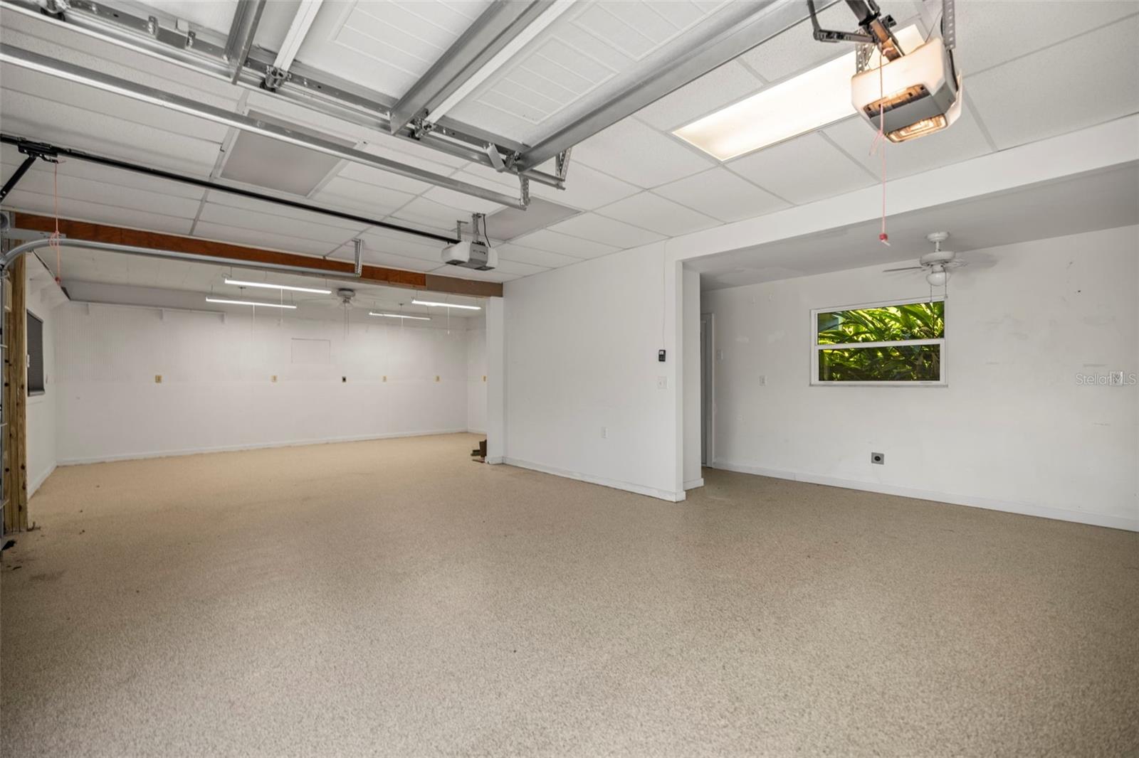 Image 83 of 84 For 400 Broadway