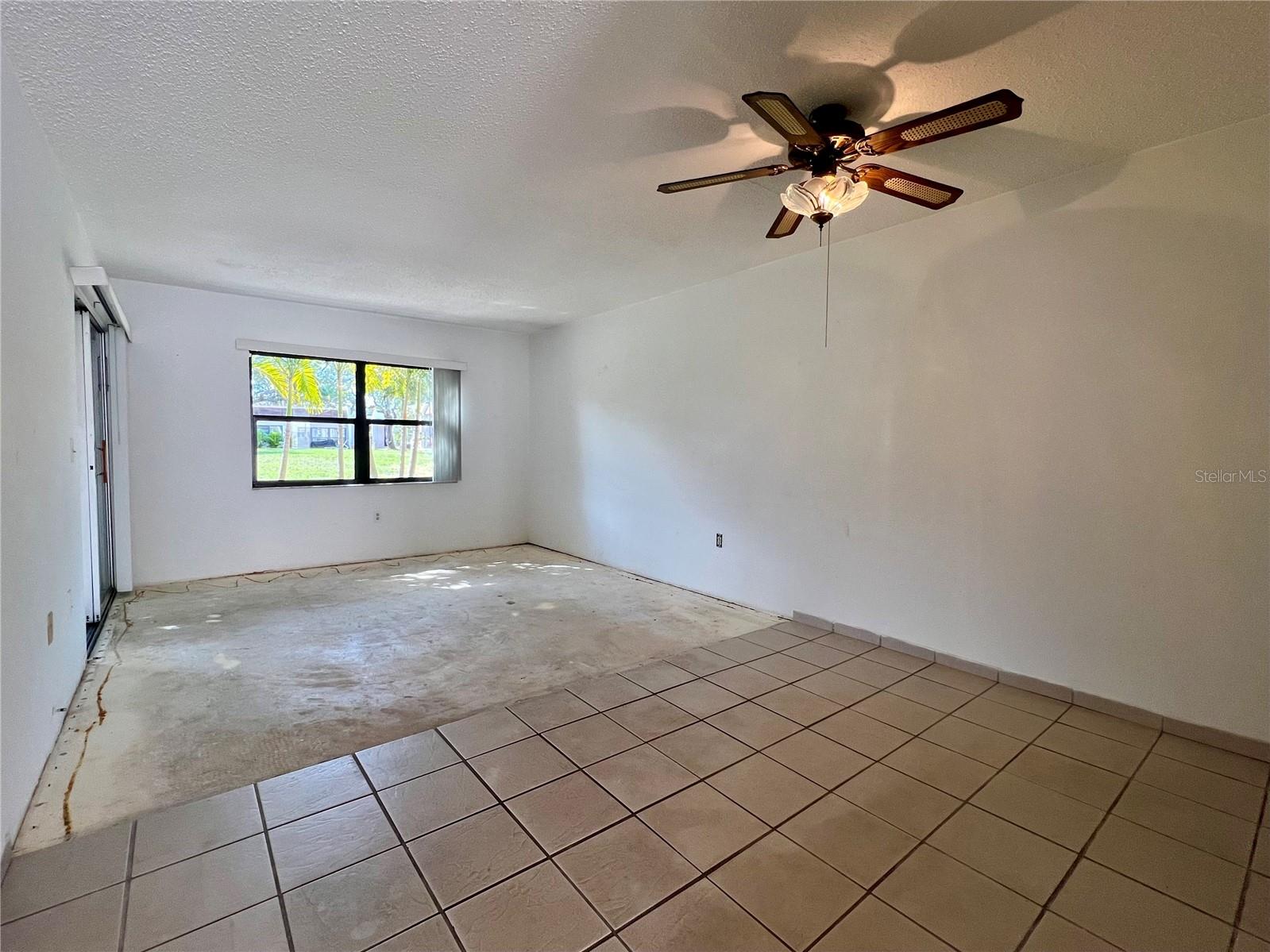 Image 5 of 15 For 1361 Mission Hills Boulevard