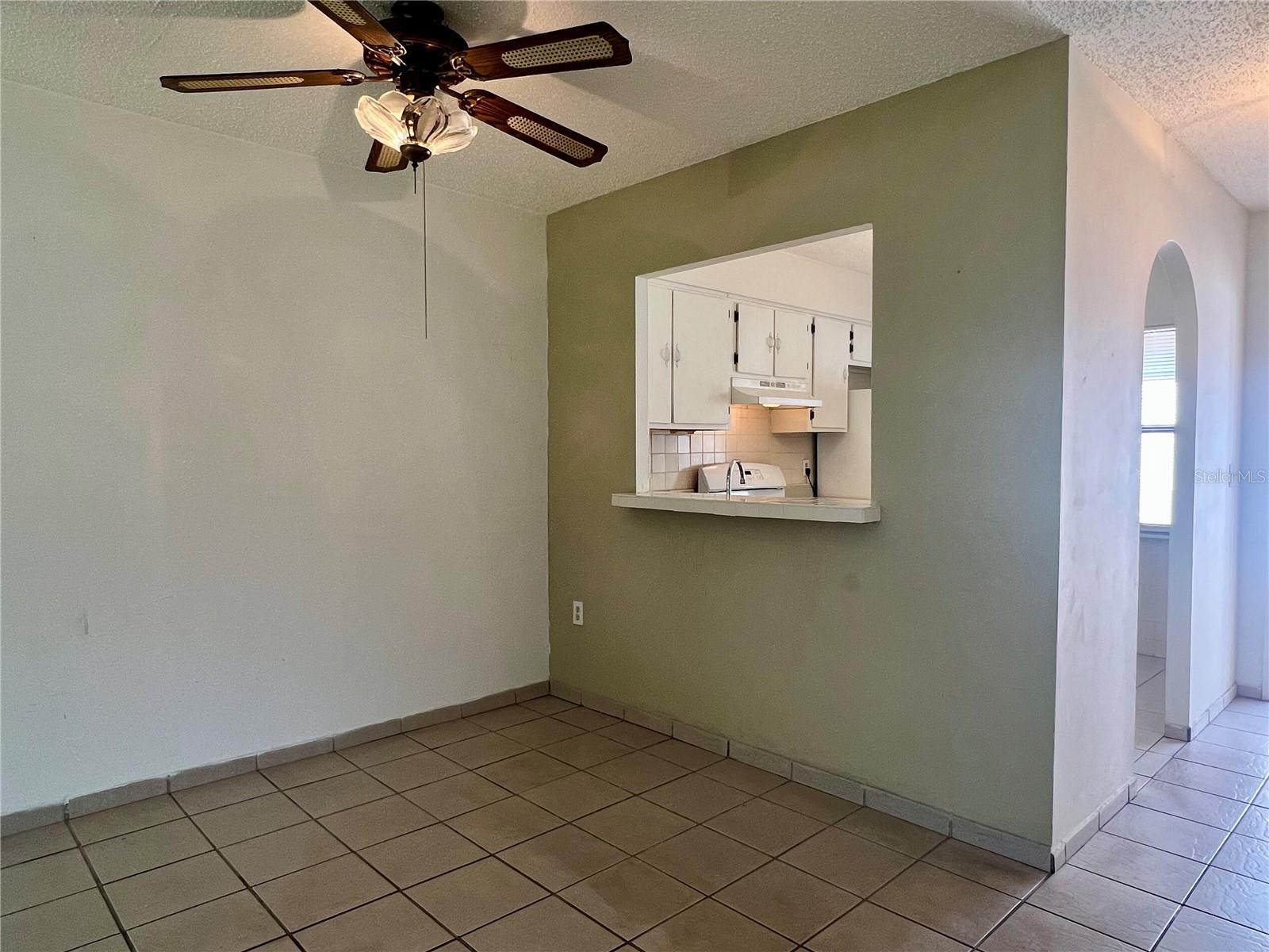 Image 6 of 15 For 1361 Mission Hills Boulevard