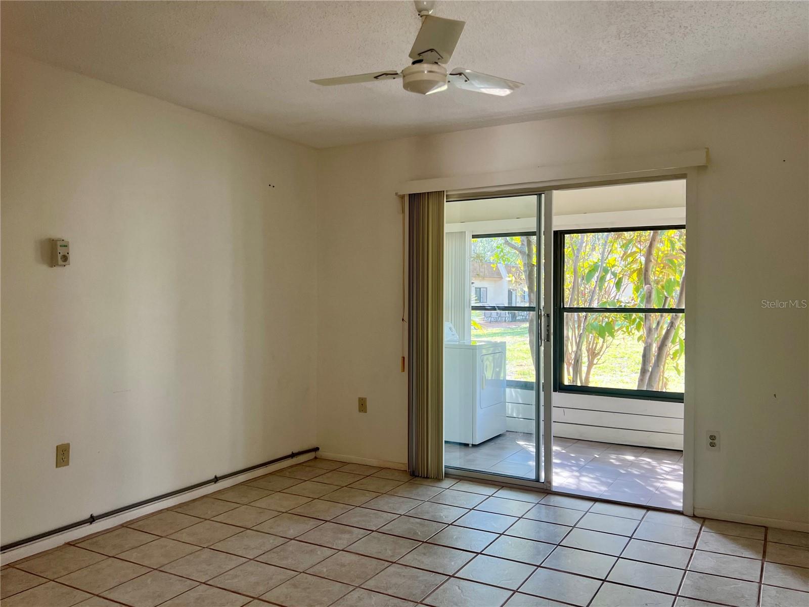 Image 8 of 15 For 1361 Mission Hills Boulevard