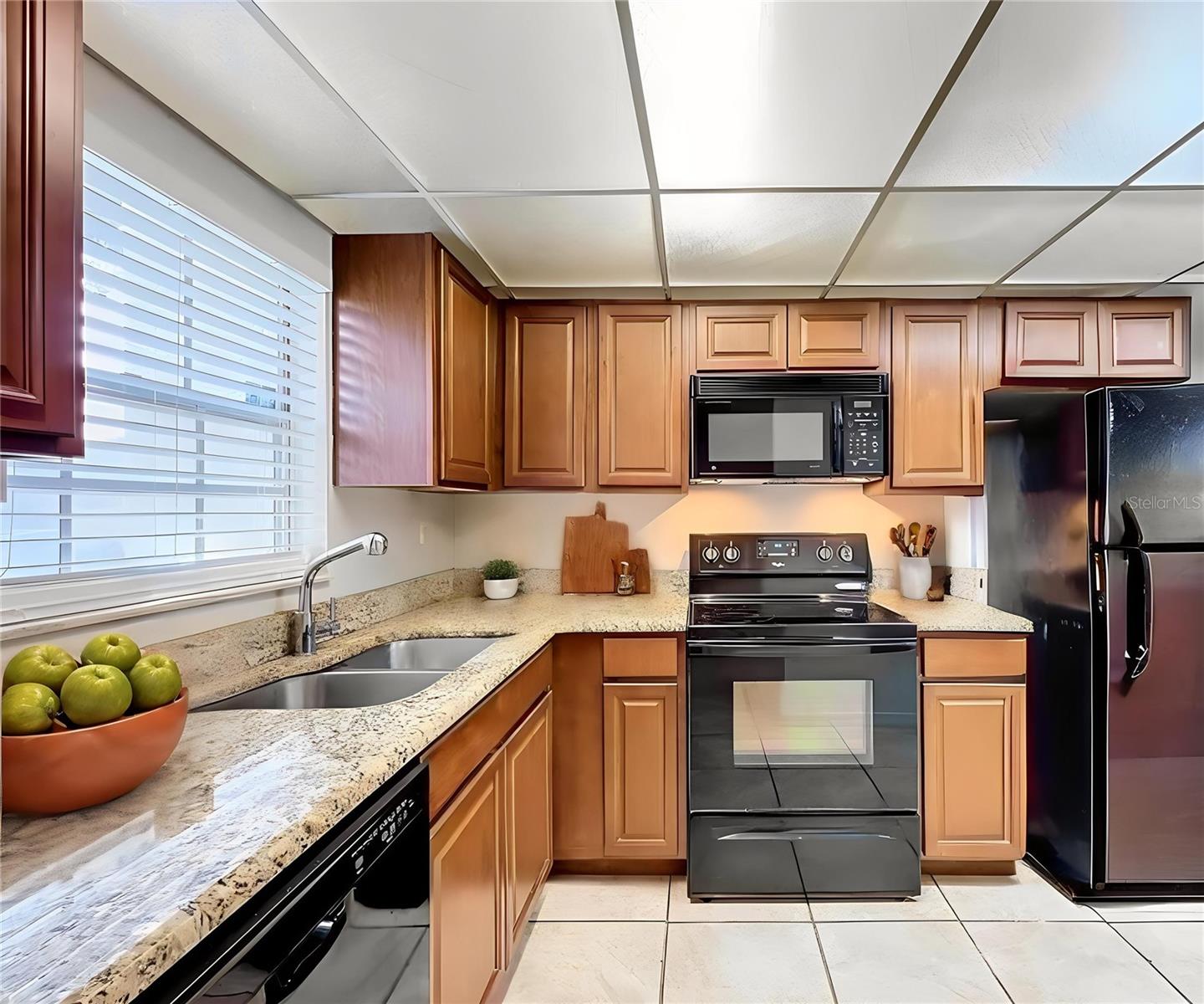 Image 3 of 24 For 711 Russell Lane 134