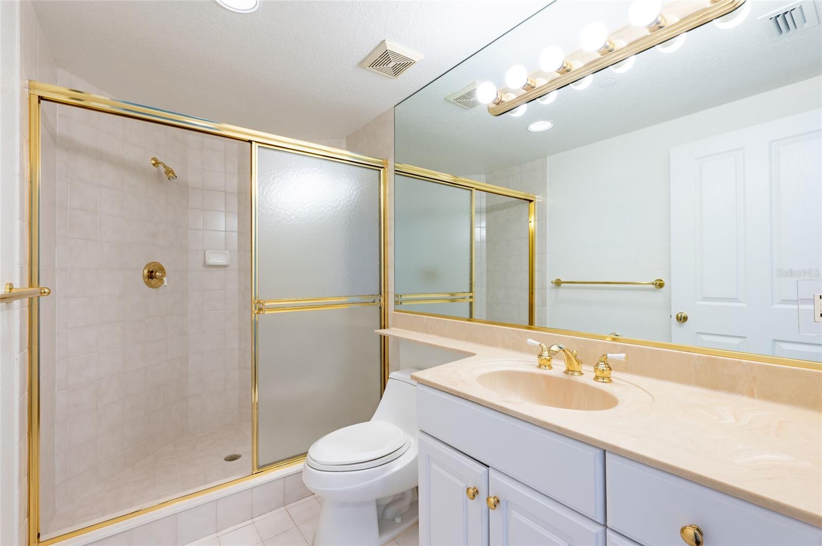 Image 29 of 50 For 1180 Gulf Boulevard 1902