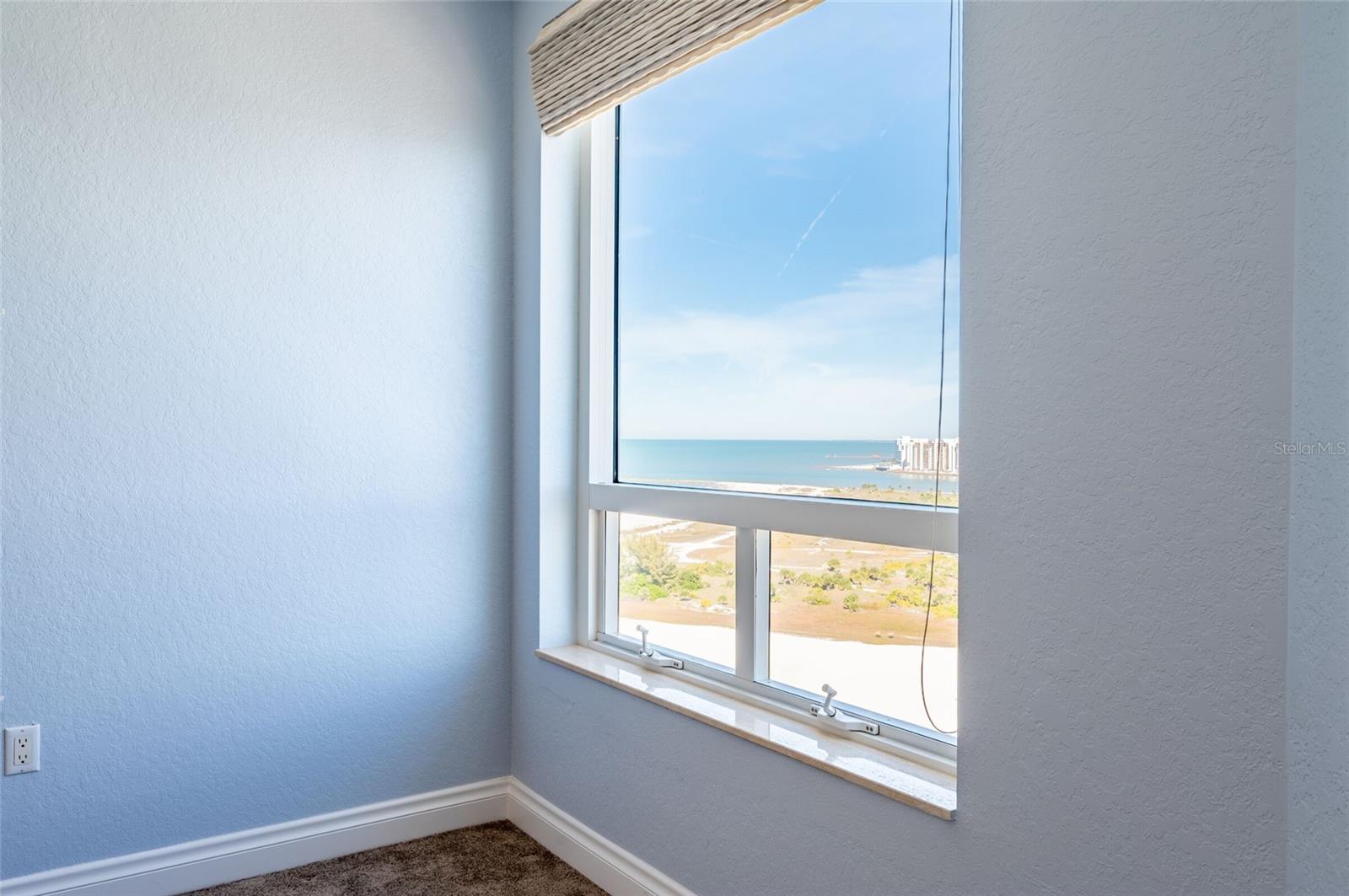 Image 31 of 50 For 1180 Gulf Boulevard 1902