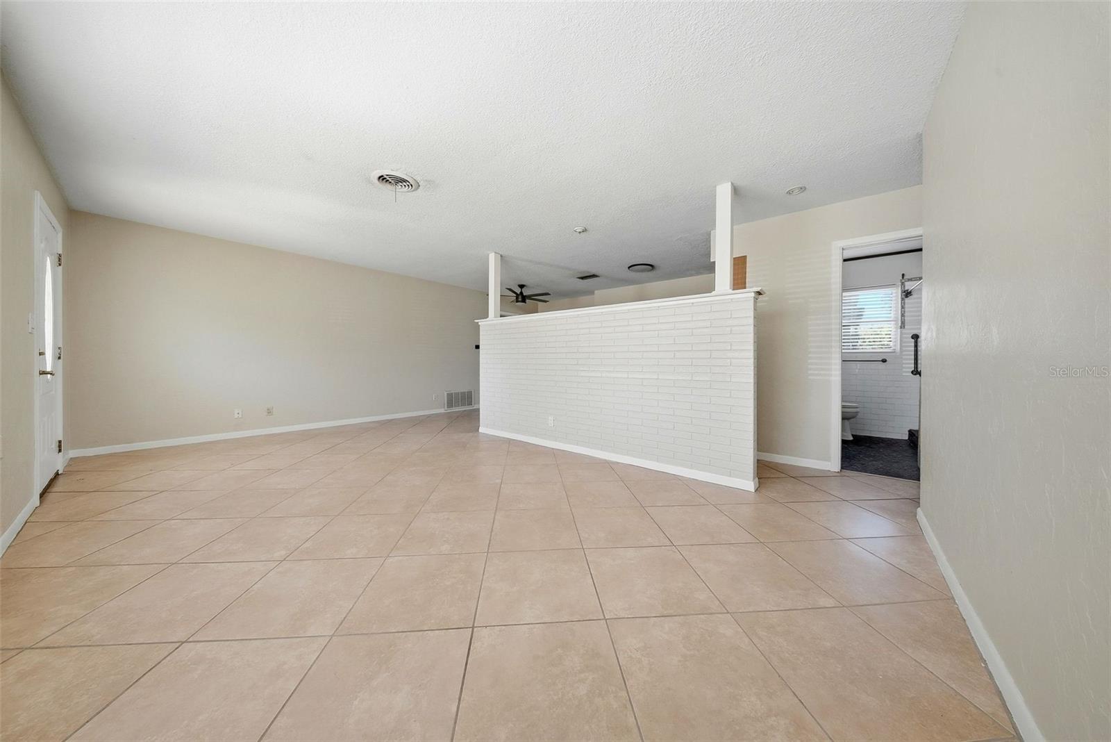 Image 11 of 37 For 11373 62nd Avenue