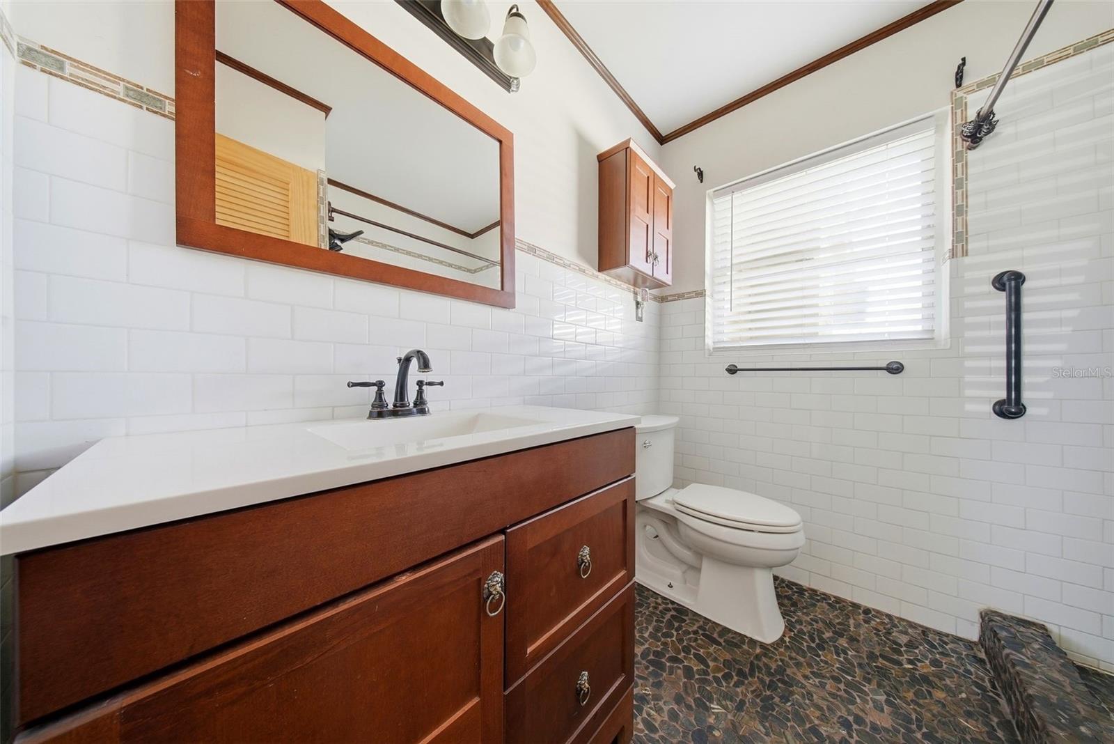 Image 24 of 37 For 11373 62nd Avenue