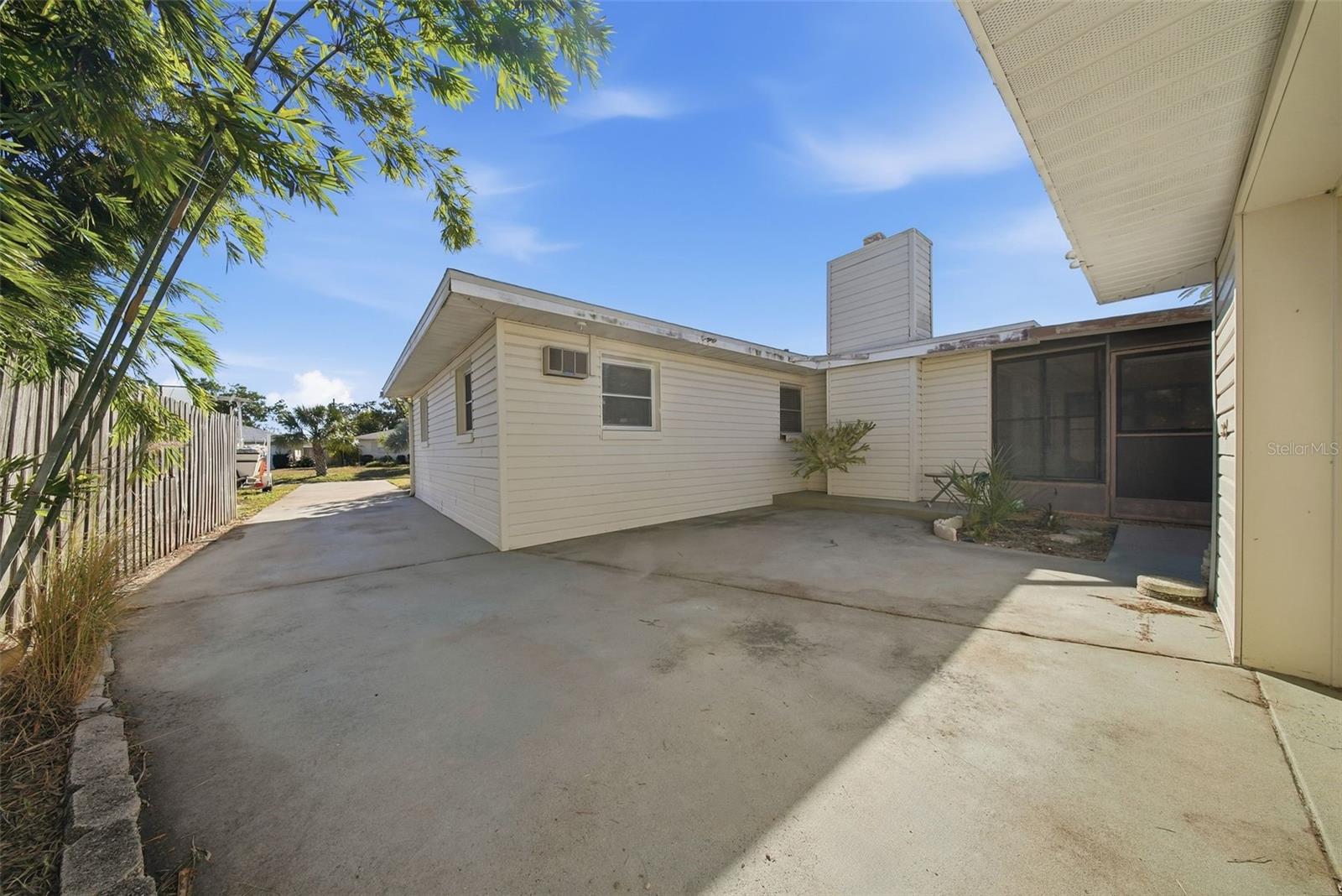 Image 29 of 37 For 11373 62nd Avenue