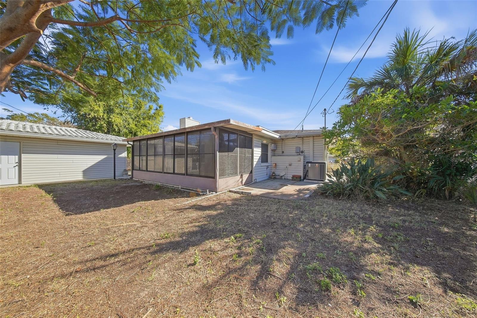 Image 32 of 37 For 11373 62nd Avenue