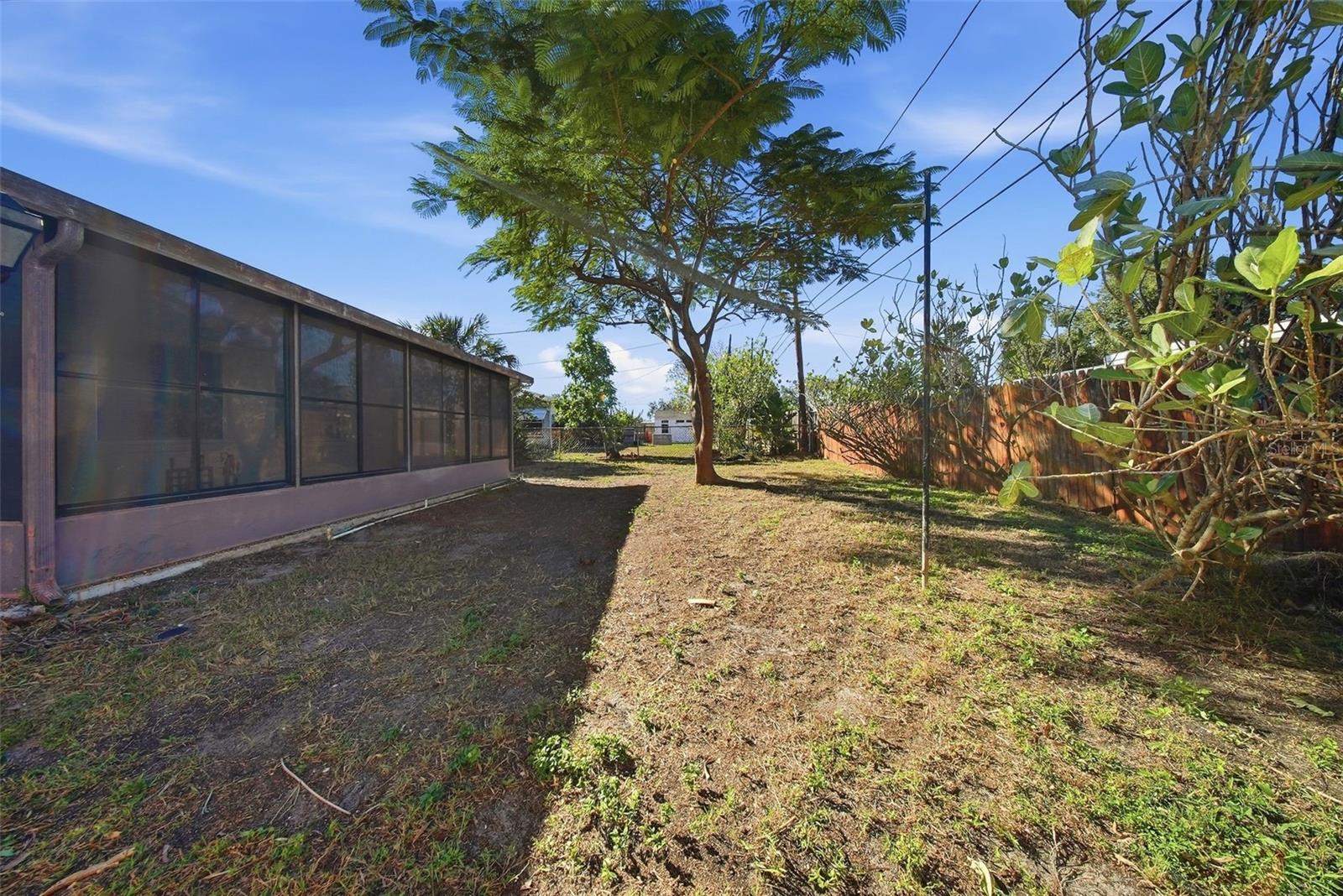 Image 34 of 37 For 11373 62nd Avenue