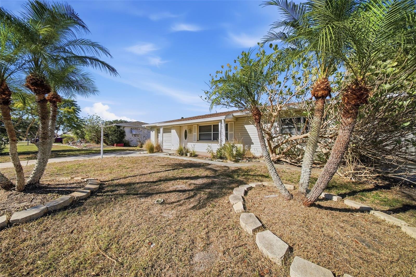 Image 4 of 37 For 11373 62nd Avenue