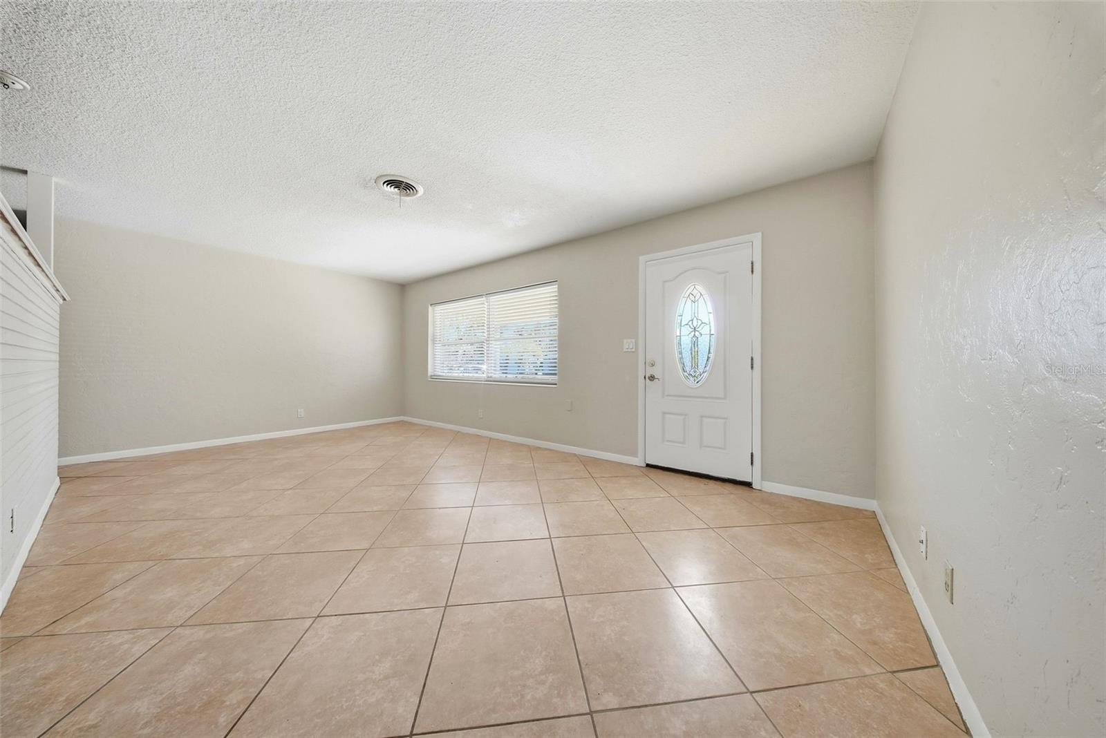 Image 8 of 37 For 11373 62nd Avenue