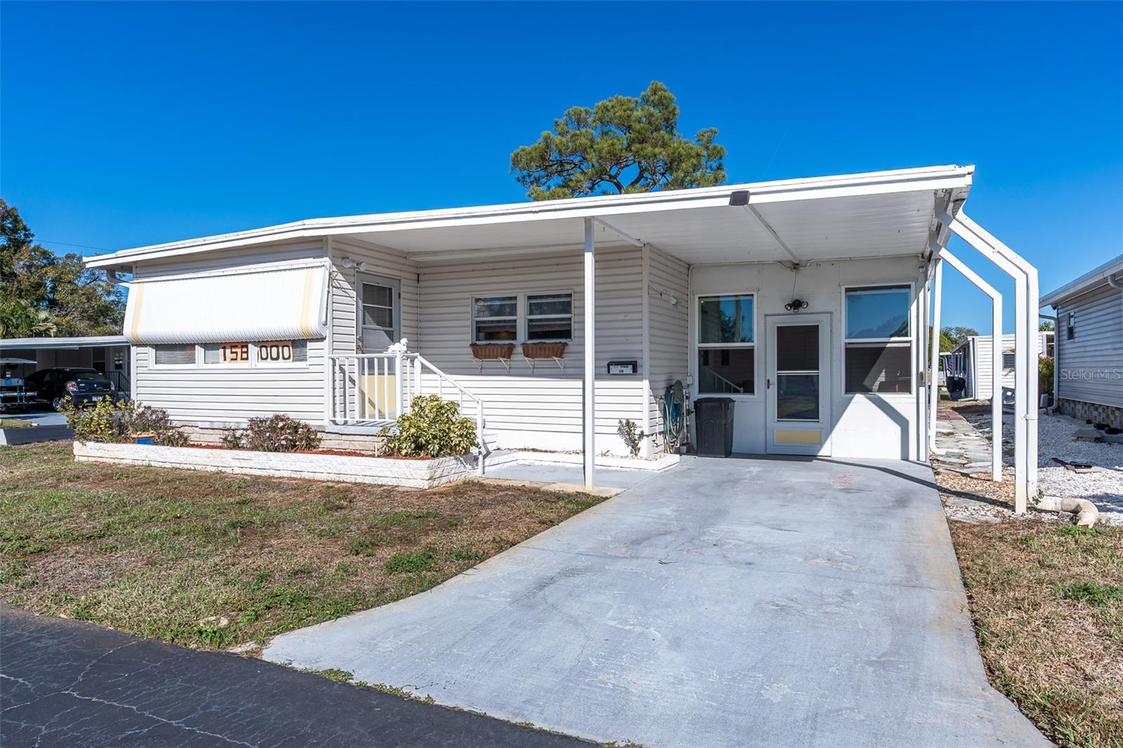 Image 2 of 37 For 7880 54th Avenue N 106