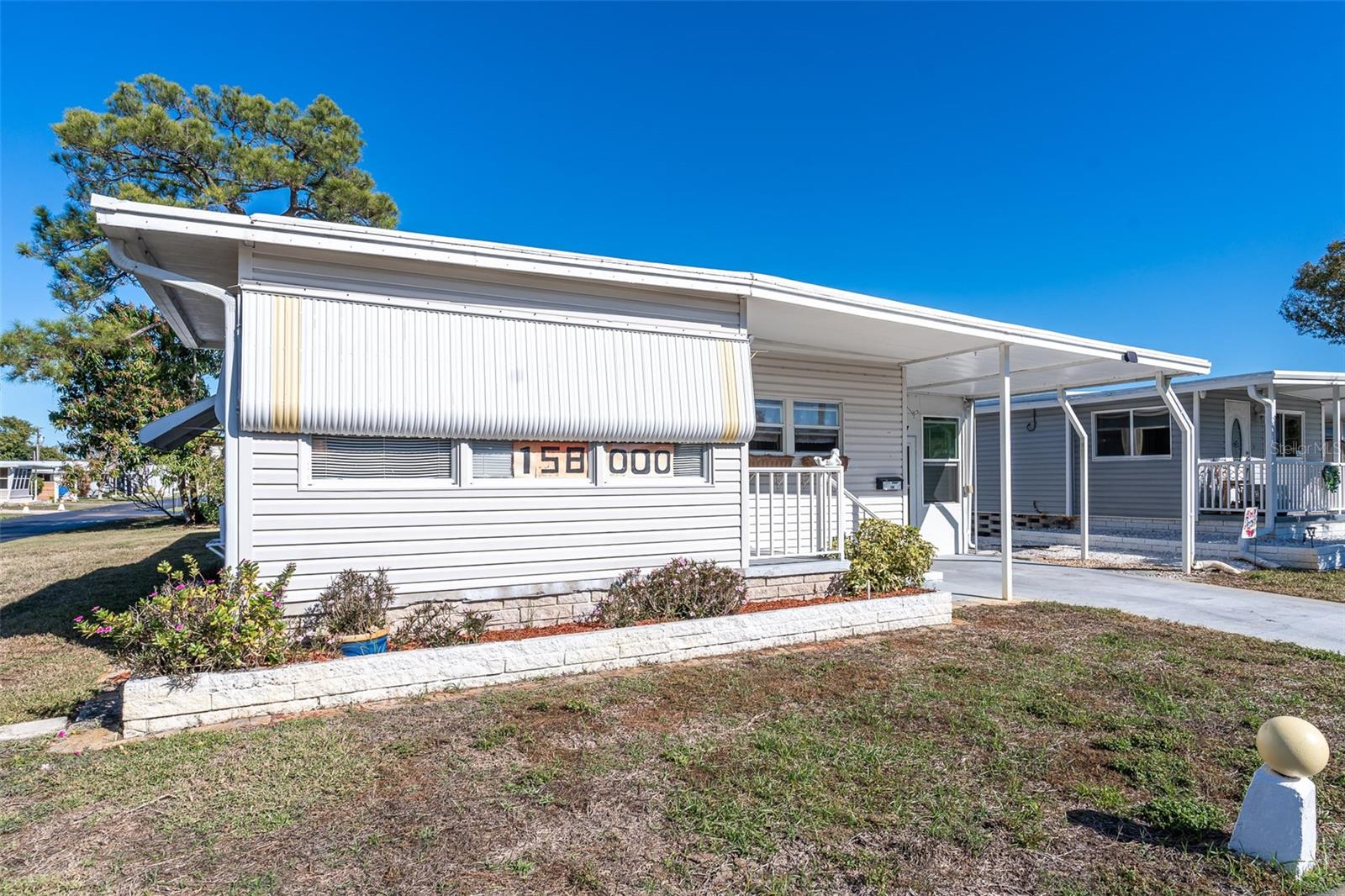 Image 3 of 37 For 7880 54th Avenue N 106