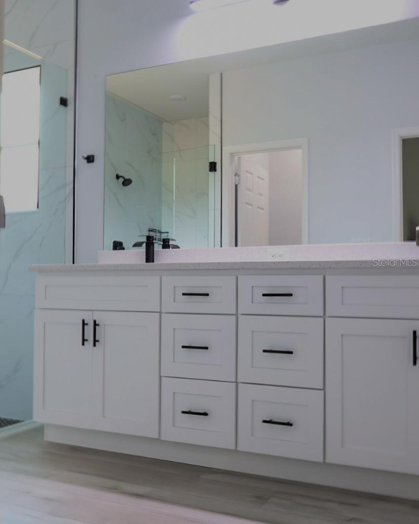 Image 20 of 29 For 2522 Castle Road