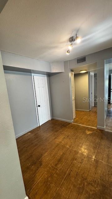 Image 18 of 23 For 3022 Deleuil Avenue