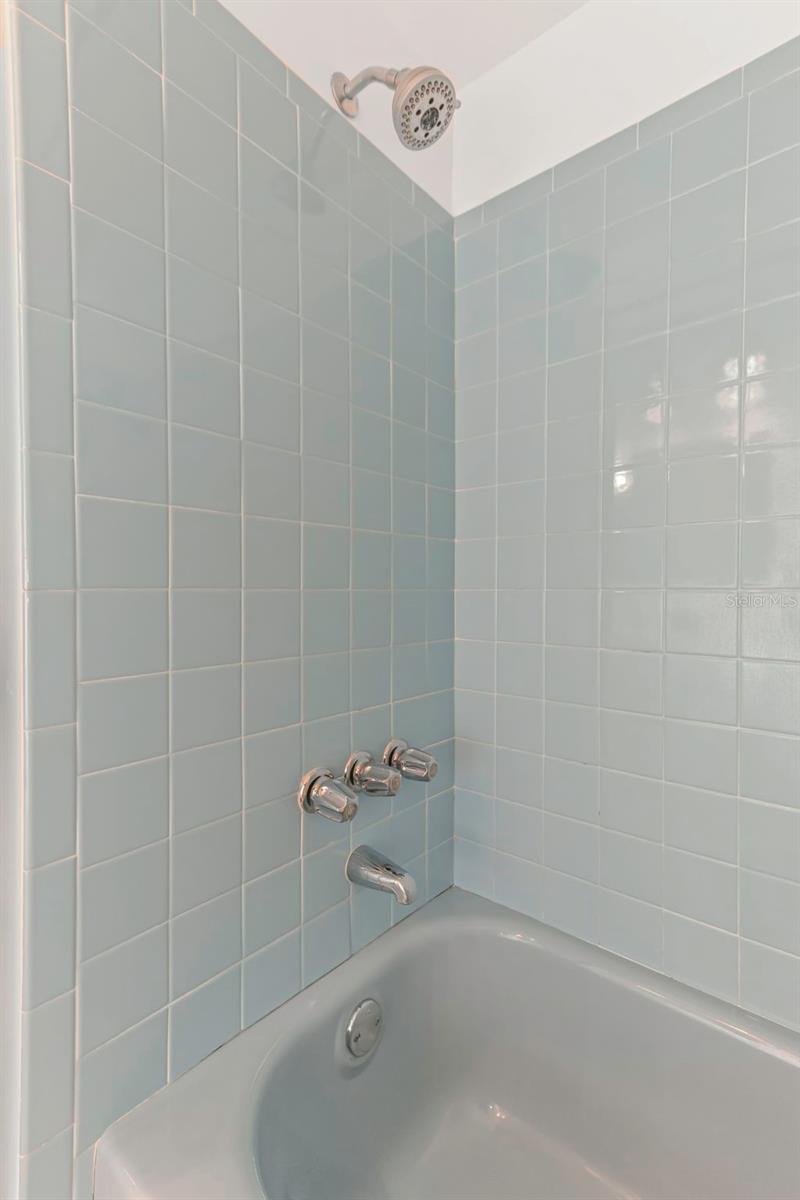 Image 33 of 93 For 11530 66th Avenue N