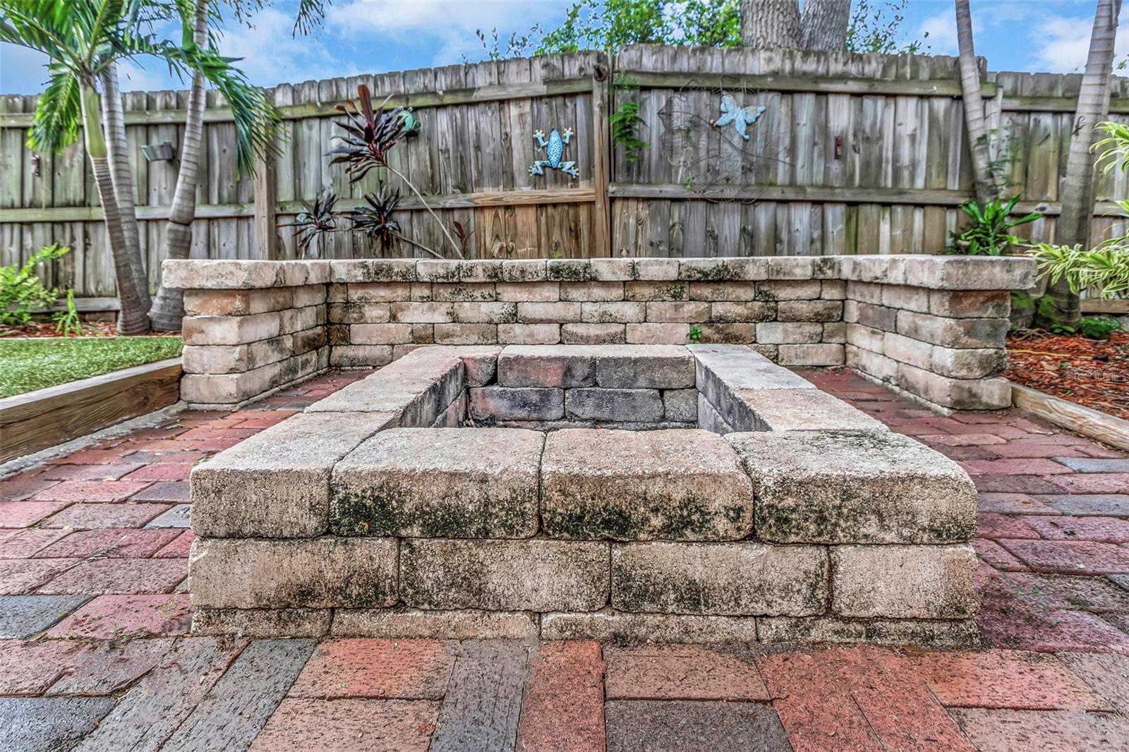 Image 54 of 93 For 11530 66th Avenue N