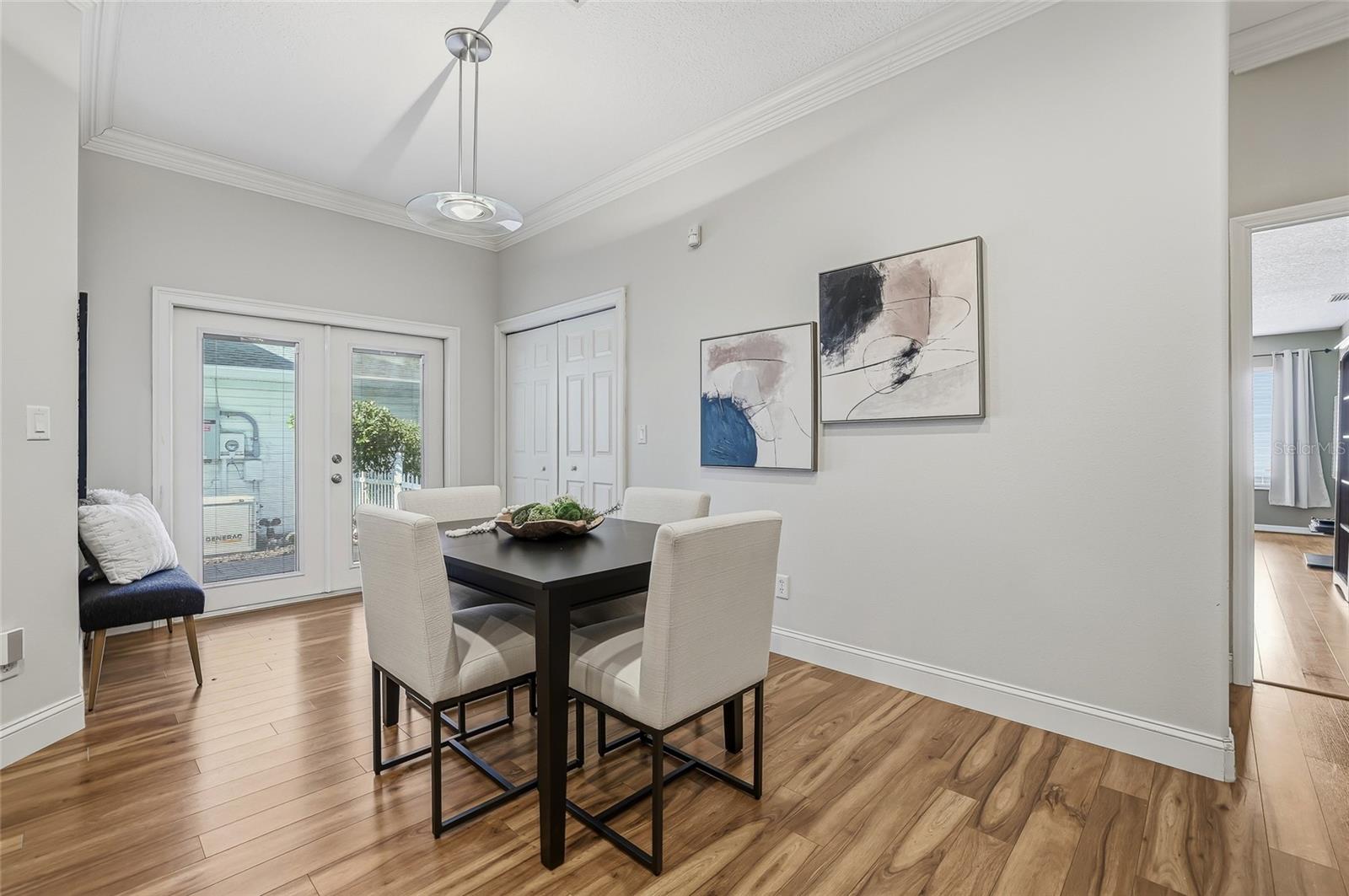 Image 10 of 63 For 427-429 Grant Street