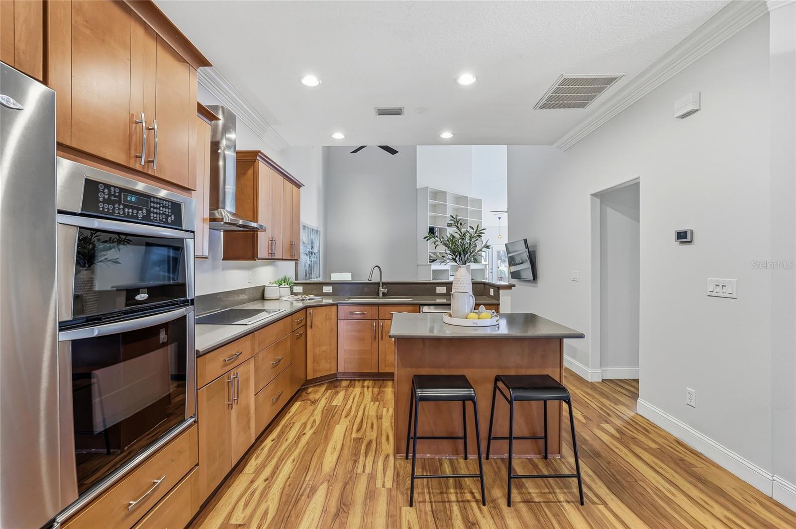 Image 11 of 63 For 427-429 Grant Street