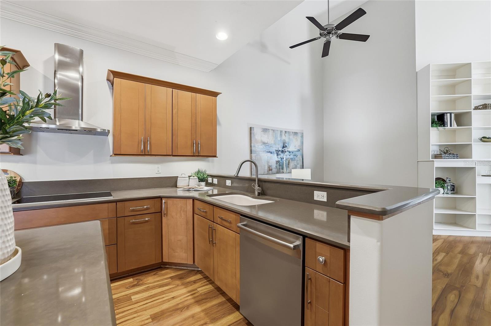 Image 16 of 63 For 427-429 Grant Street