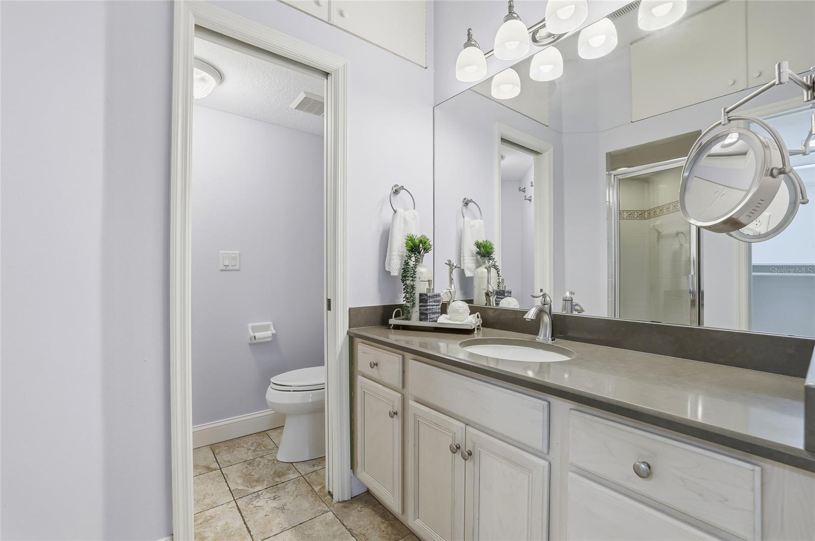 Image 30 of 63 For 427-429 Grant Street