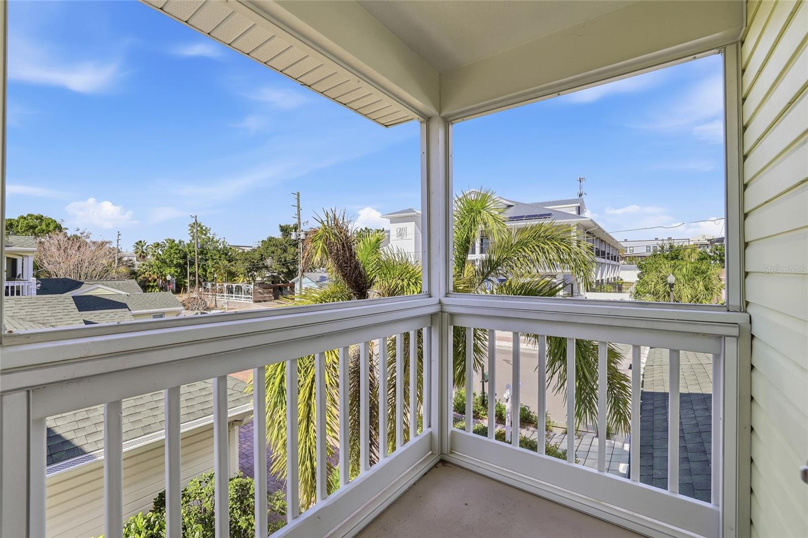 Image 42 of 63 For 427-429 Grant Street