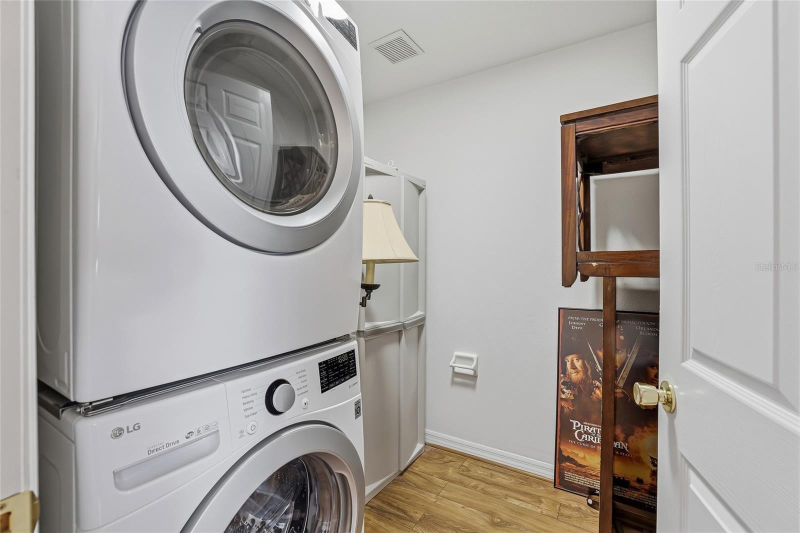 Image 43 of 63 For 427-429 Grant Street