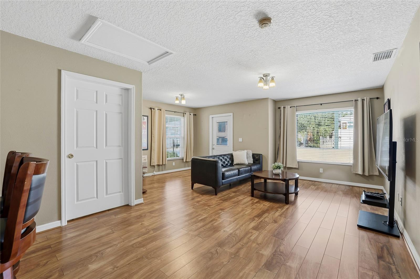 Image 44 of 63 For 427-429 Grant Street