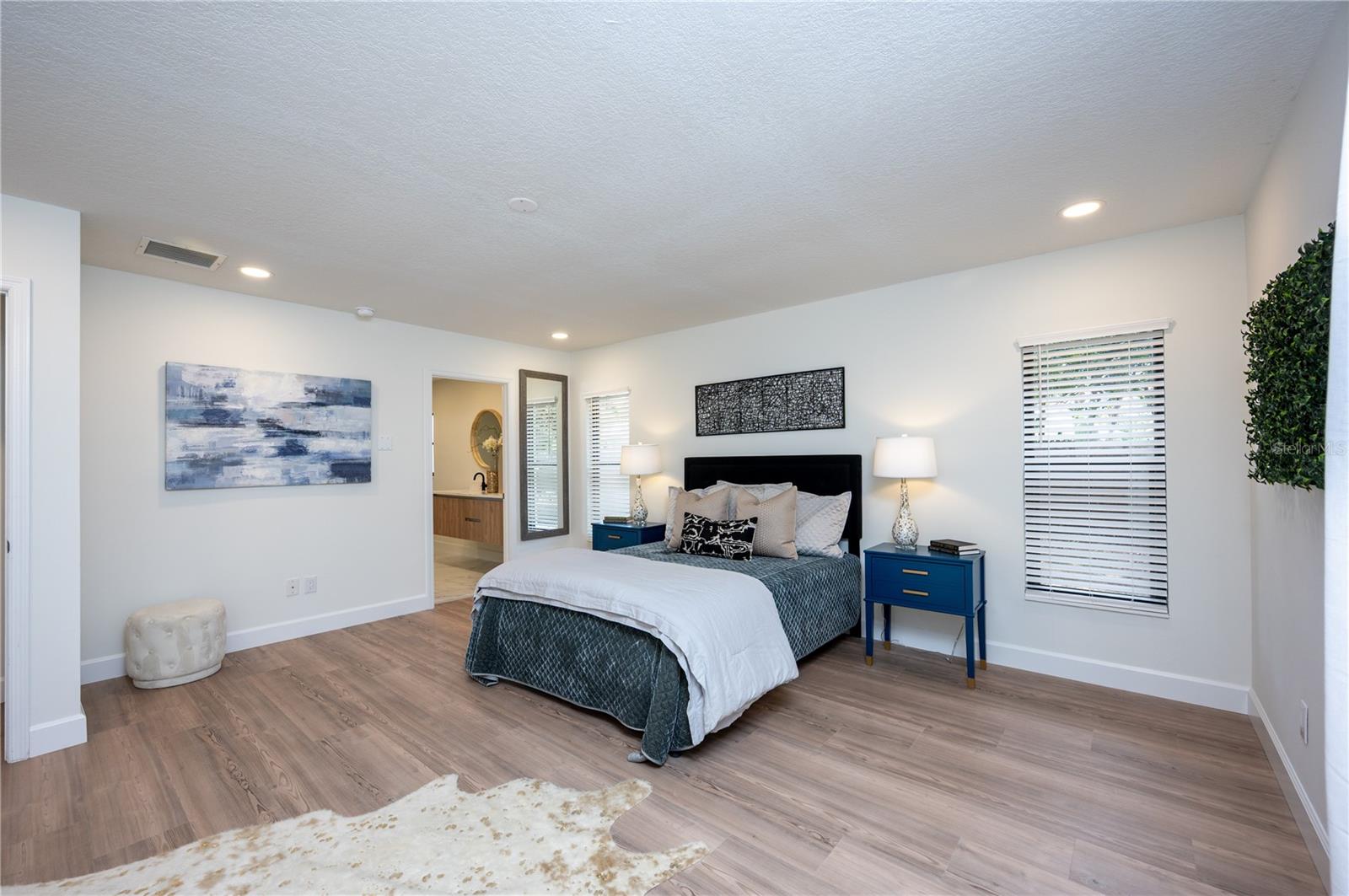 Image 23 of 26 For 14817 Farnham Way