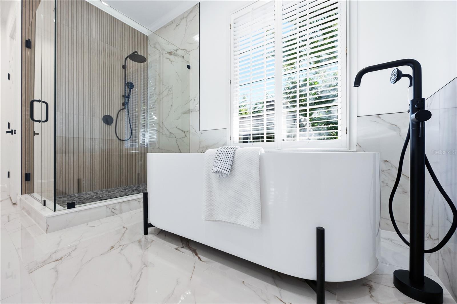 Listing photo id 27 for 16502 Millan De Avila