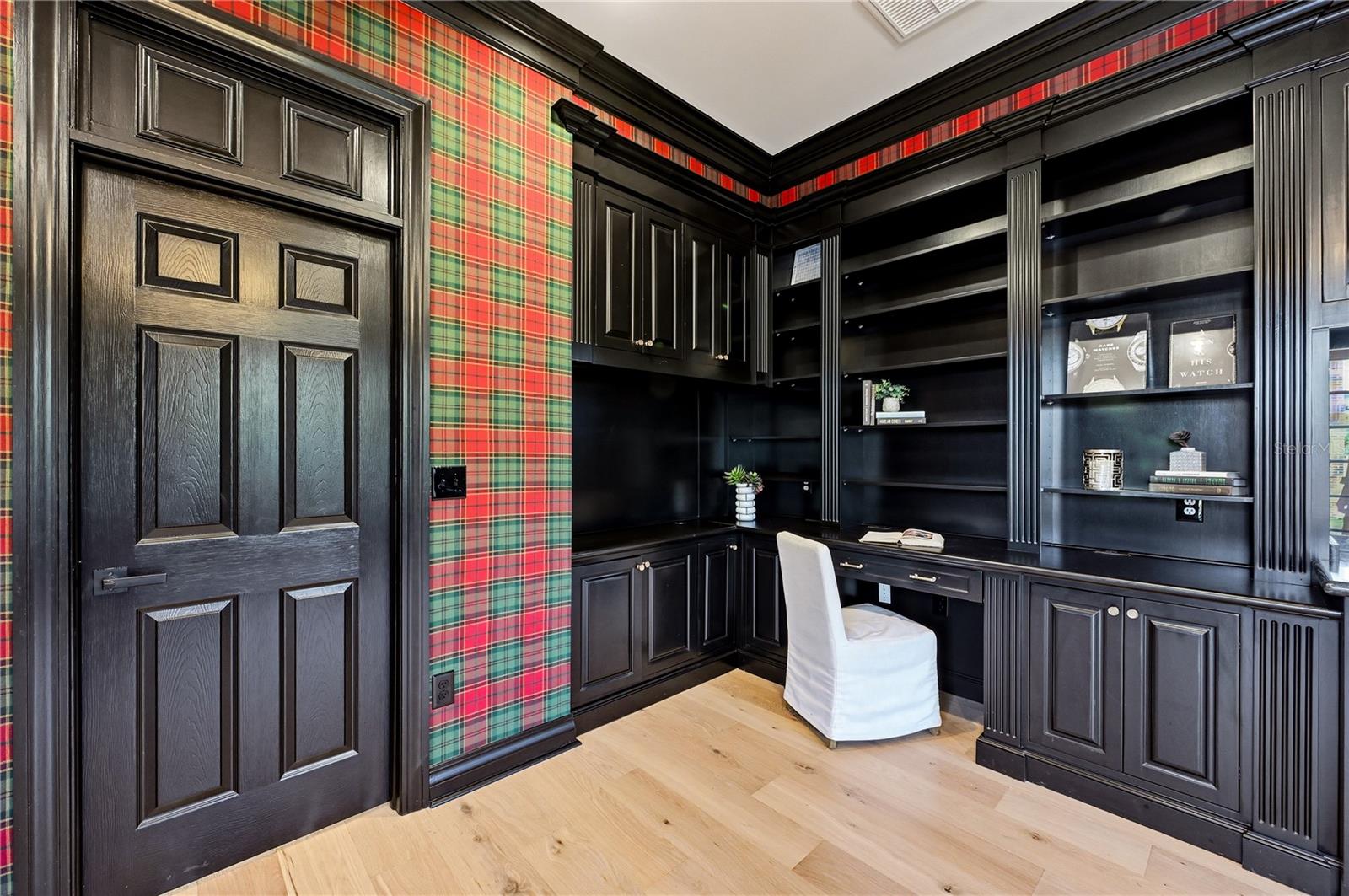 Listing photo id 31 for 16502 Millan De Avila