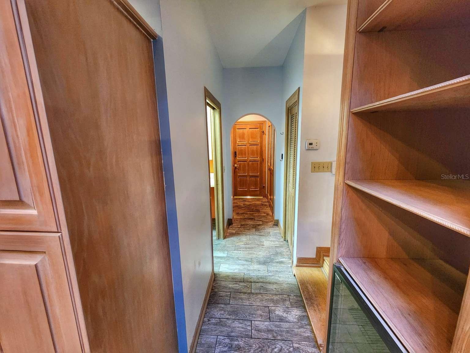 Listing photo id 37 for 3522 Shoreline Circle