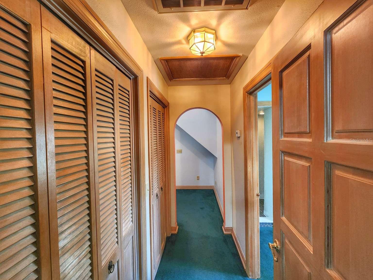 Listing photo id 44 for 3522 Shoreline Circle