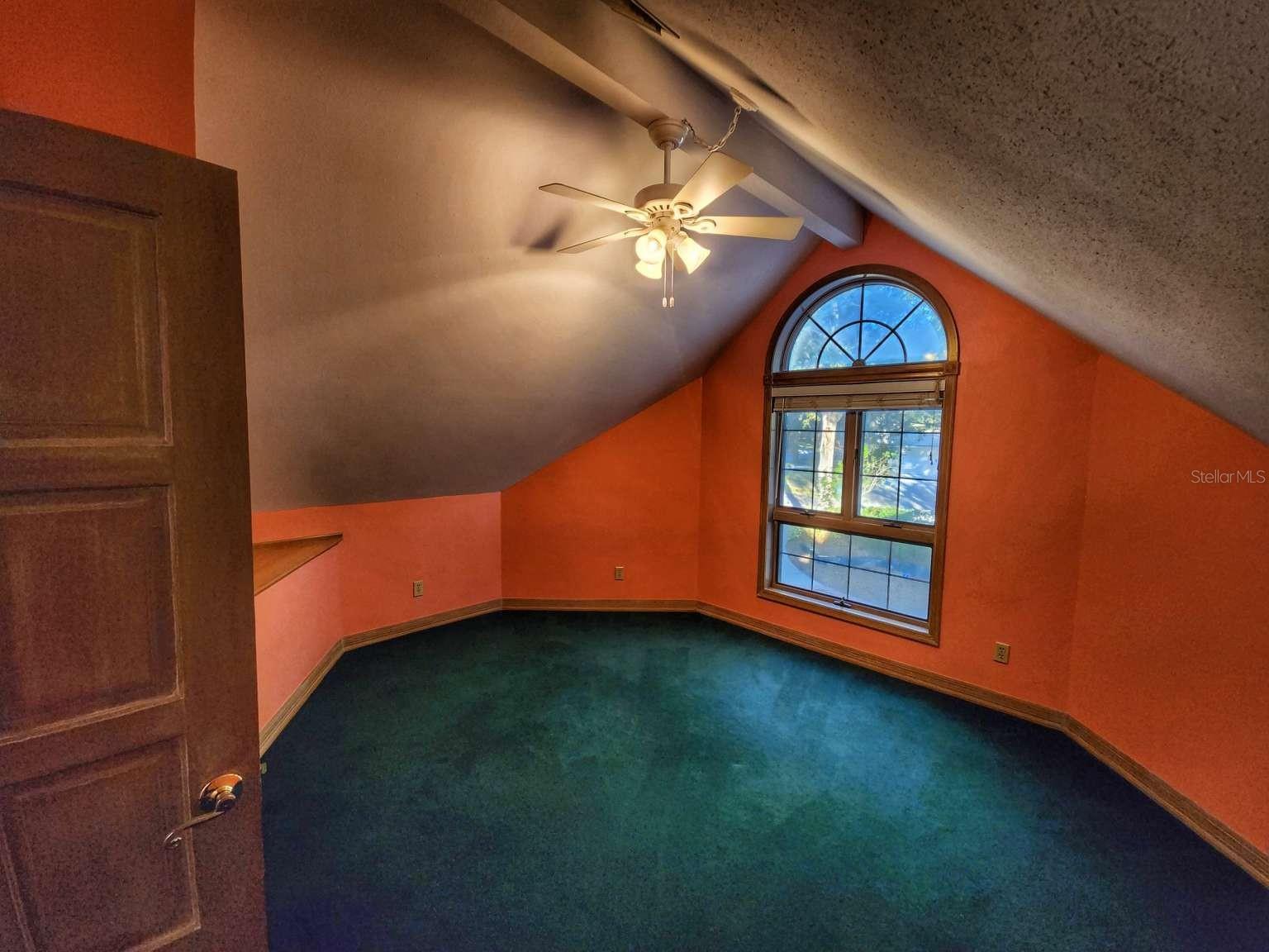 Listing photo id 48 for 3522 Shoreline Circle