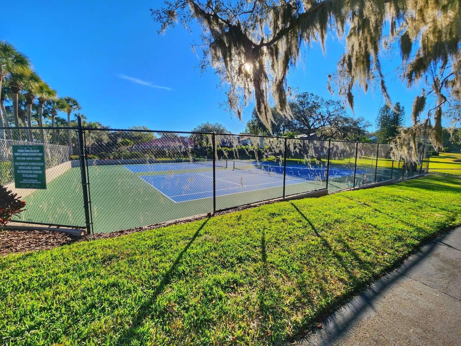 Listing photo id 68 for 3522 Shoreline Circle